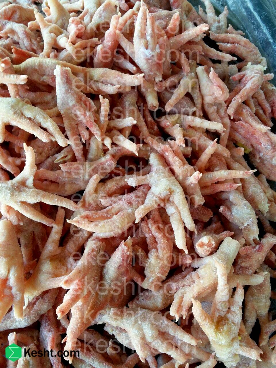 extract gelatin chicken feet